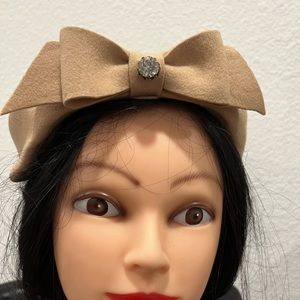 Adorable wool pillbox hat with big rhinestone